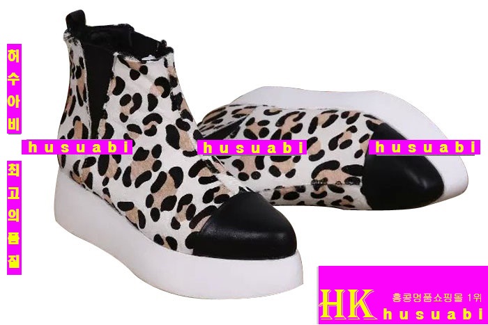 ��� �Ż� ���ڽŹ� F67857