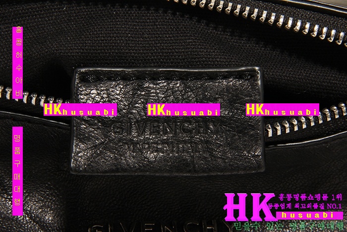 ����� �ǵ��� �̴� ũ�ν��� GV124741-1(��Ŭ)