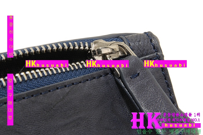 ����� �ǵ��� �̴� ũ�ν��� GV124741-2(��Ŭ)