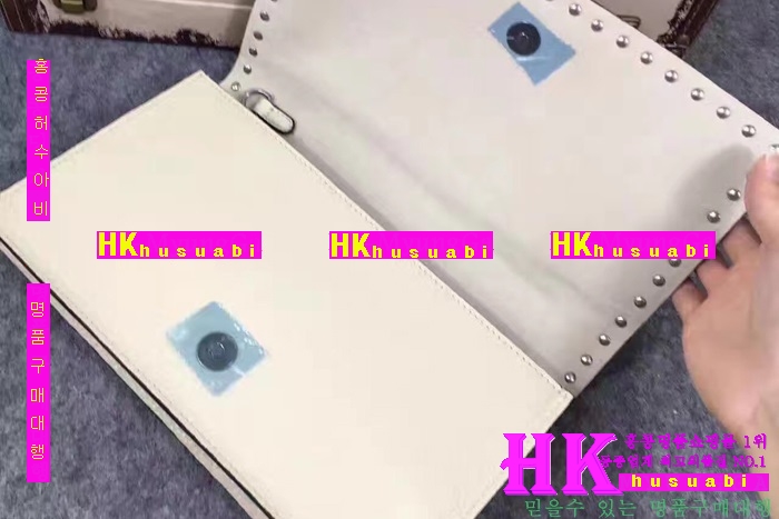 NEW �߷�Ƽ�� �Ż� ������ ���͵� ũ�ν��� VT170324-6