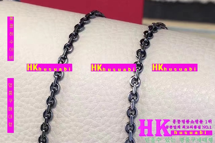 NEW �߷�Ƽ�� �Ż� ������ ũ�ν��� VT170324-1