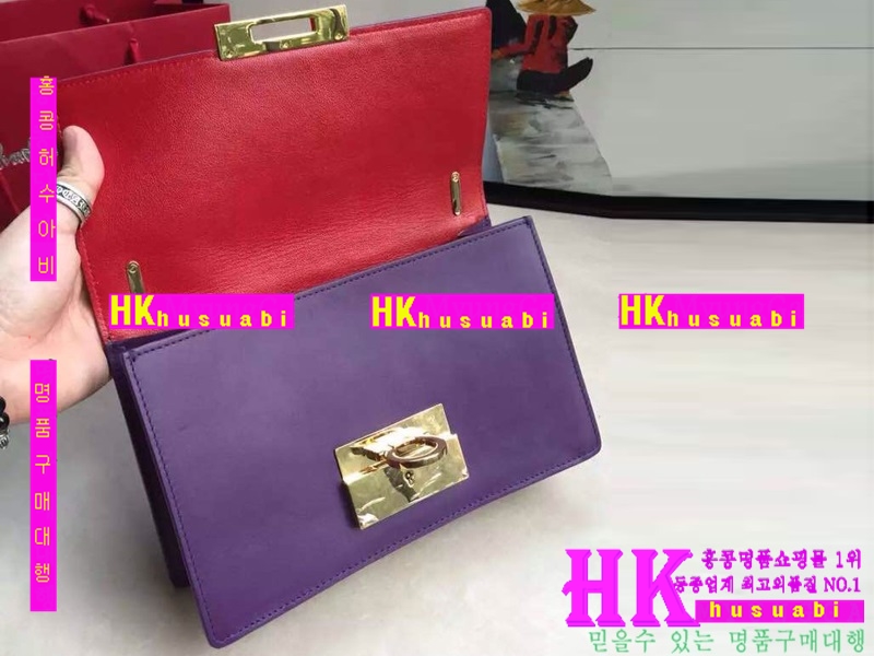 �ڹ̷��ޡ� NEW ��󰡸� ������ ũ�ν��� PE170504-28