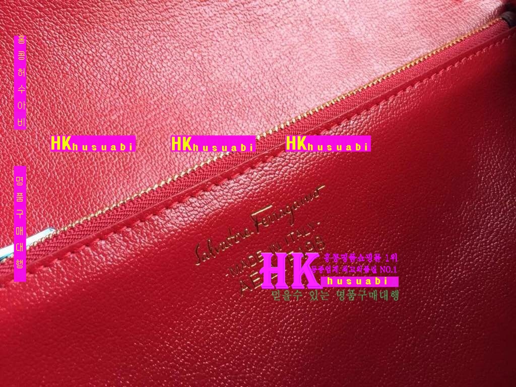 �ڹ̷��ޡ� NEW ��󰡸� ������ ũ�ν��� PE170504-27