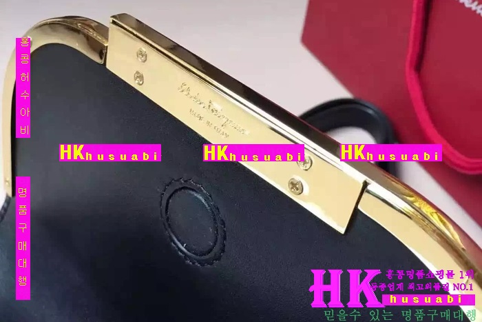 �ڹ̷��ޡ� NEW ��󰡸� ������ ũ�ν��� PE170504-6