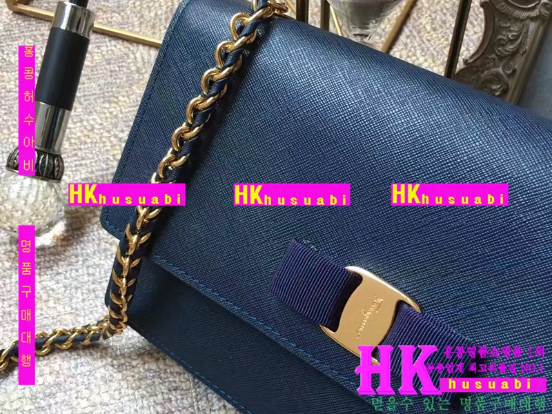  NEW  ��󰡸� �Ż�  ũ�ν��� PE170515-31