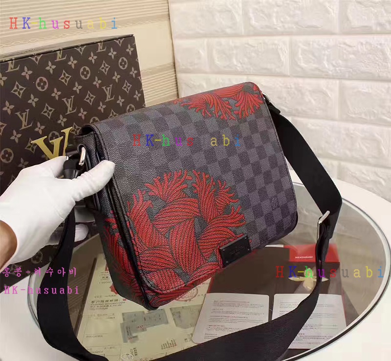 NEW ���̺��� �Ż� ũ�ν��� M41714