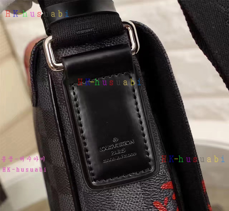 NEW ���̺��� �Ż� ũ�ν��� M41714