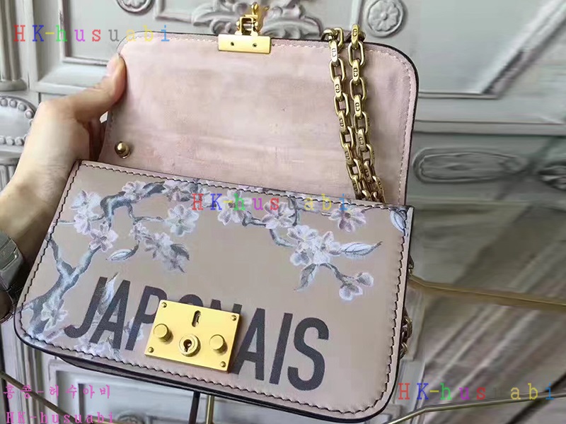 NEW ��ýŻ� ũ�ν���22LMM206QE17Rm-1