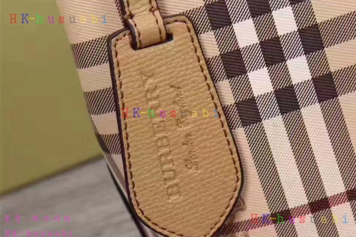 NEW  17S/S ������ �Ż� ���� ���̸��� üũ ũ�ν��ٵ� ��Ŷ �� 40571561