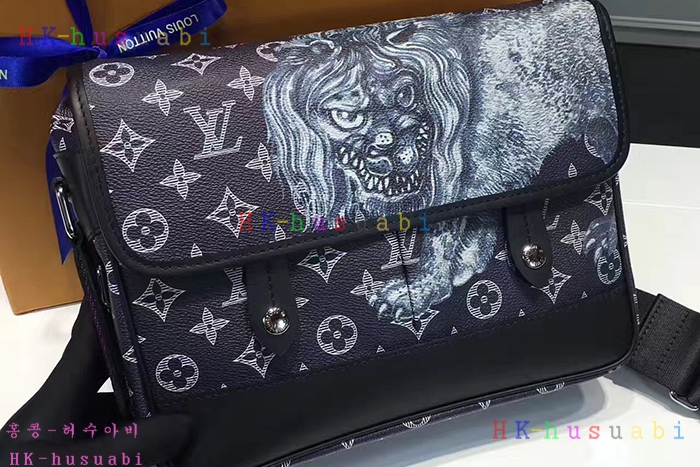 NEW 17S/S ���̺��� �޽��� PM M54248