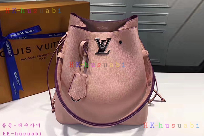 �ڹ̷��ޡ�NEW 17S/S ���̺��� ���� ��Ŷ ũ�ν���M54677