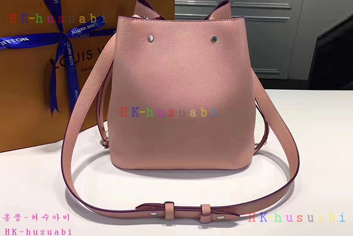 �ڹ̷��ޡ�NEW 17S/S ���̺��� ���� ��Ŷ ũ�ν���M54677