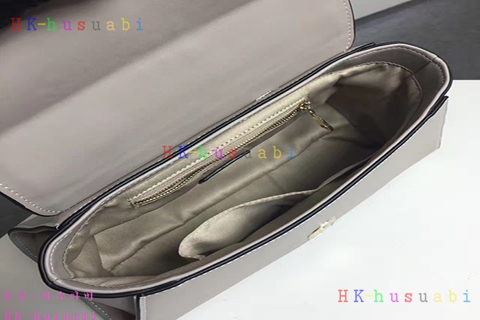 NEW 17F/W �Ұ��� �Ż� ���� ũ�ν��� 78190038