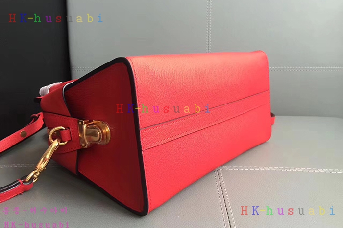 �ڹ̷��ޡ� 2017F/W �̿�̿� �Ż� ����� ���� ��Ʈ�� �̵� 5BA056