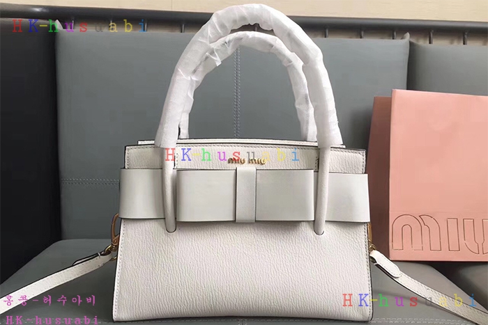 �ڹ̷��ޡ� 2017F/W �̿�̿� �Ż� ����� ���� ��Ʈ�� �̵� 5BA056-3