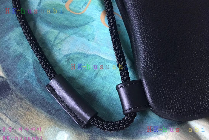 �ڹ̷��ޡ� ���� ��ο콺Ʈ�� �������� ���� GU 494053-3