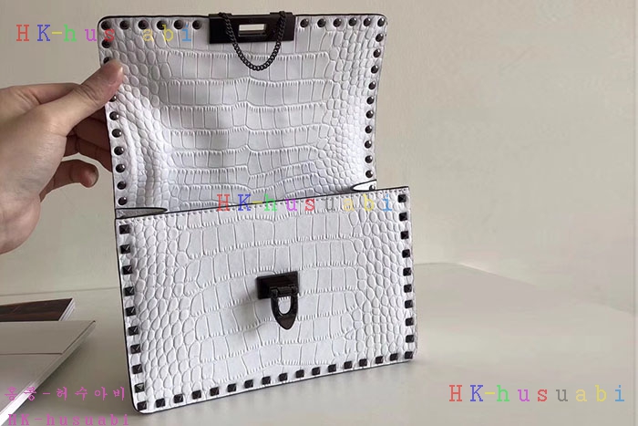 �ڹ̷��ޡ� �߷�Ƽ�� �Ż� ü�ι� V 2A037A-2