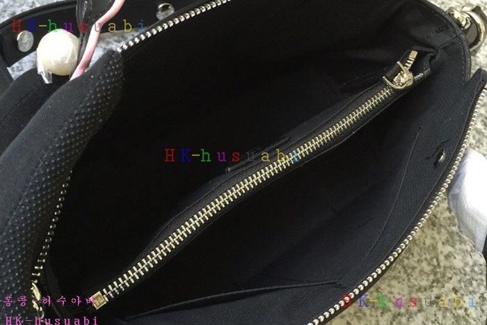 �ڹ̷��ޡ�  ��� ���̴����̹� F 8BL124