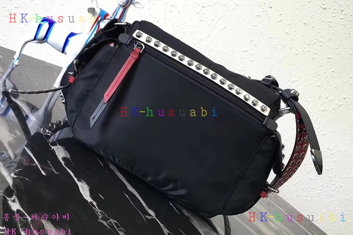 �ڹ̷��ޡ� ����� ���͵� ����� PR 1BD118-5