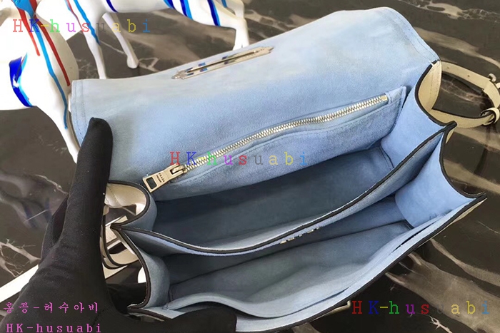 �ڹ̷��ޡ� ����� ī�̿� ����� PR 1BD095 -4