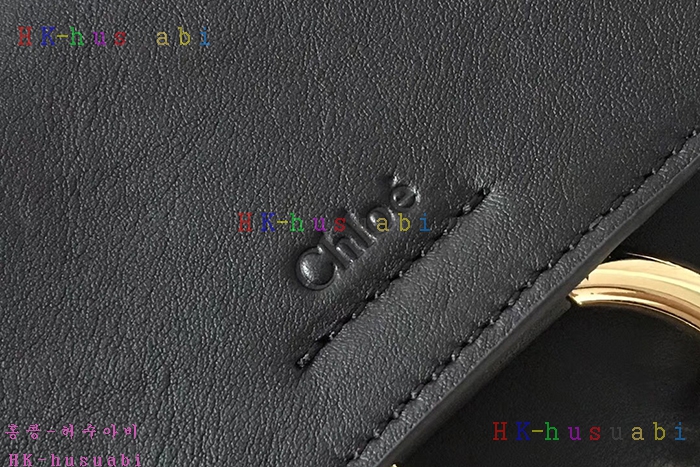 �ڹ̷��ޡڲ��ο� �Ż� ũ�ν��� C 03375-4