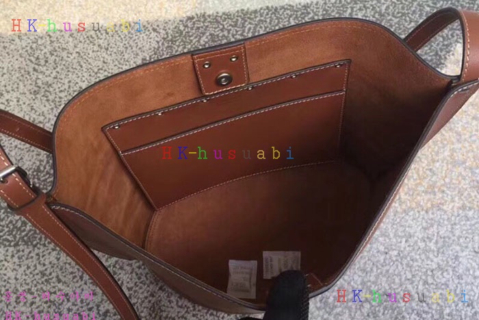 �ڹ̷��ޡ� ������ STUDS CABAS CL18090