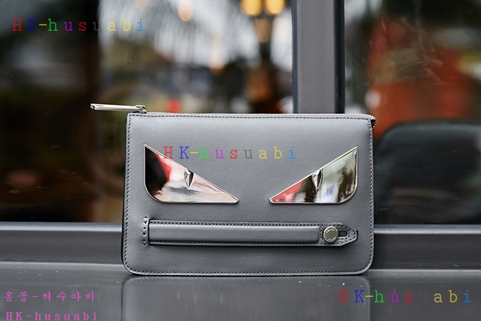 �ڹ̷��ޡ� ��� �Ż� Ŭ��ġ�� F0447-2