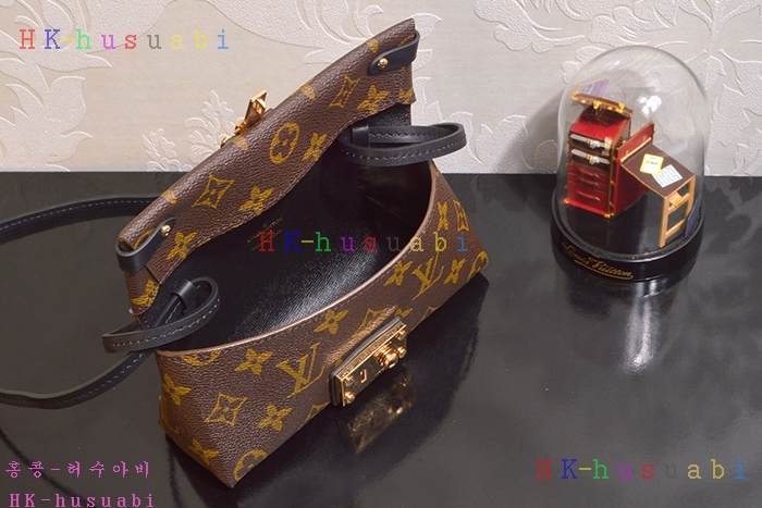 �ڹ̷��ޡڷ��̺���  Ʈ���̾ޱ� ü�� ���� M61502