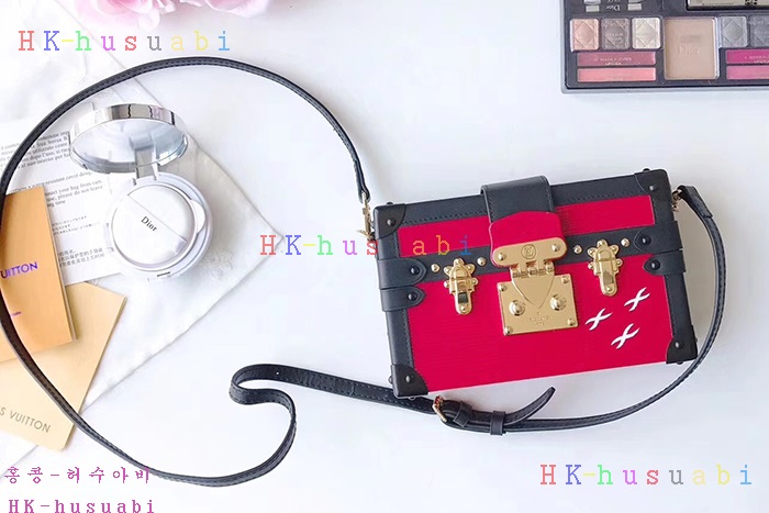 �ڹ̷��ޡ� ���̺��� �ڶ�� ��  M54650-4