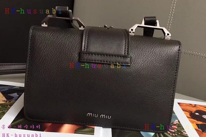 �ڹ̷��ޡ� �̿�̿� ����� �����  MU 5BH609-5