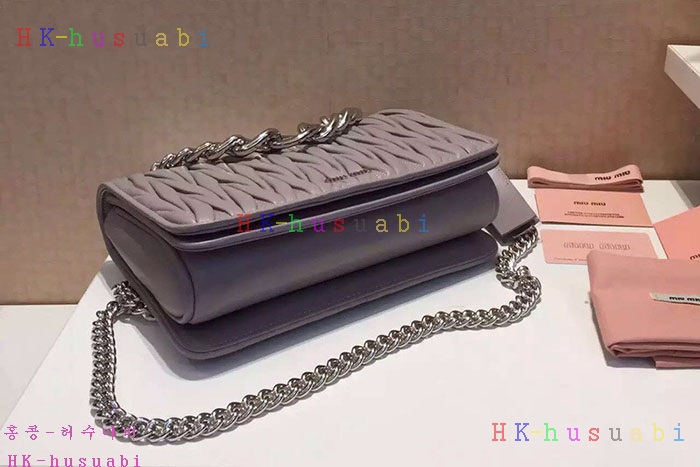 �ڹ̷��ޡ� �̿�̿� ���׶� ����� MU 5BE104-2