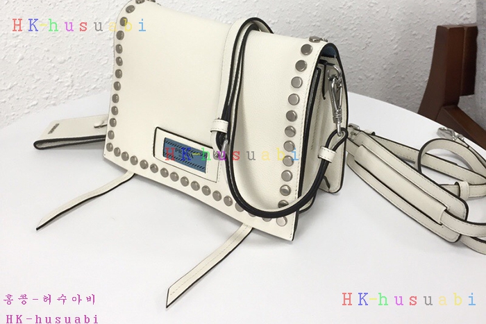 �ڹ̷��ޡ� ����� ���� ����Ʈ ��Ƽ�� ����� PR 1BD082-4