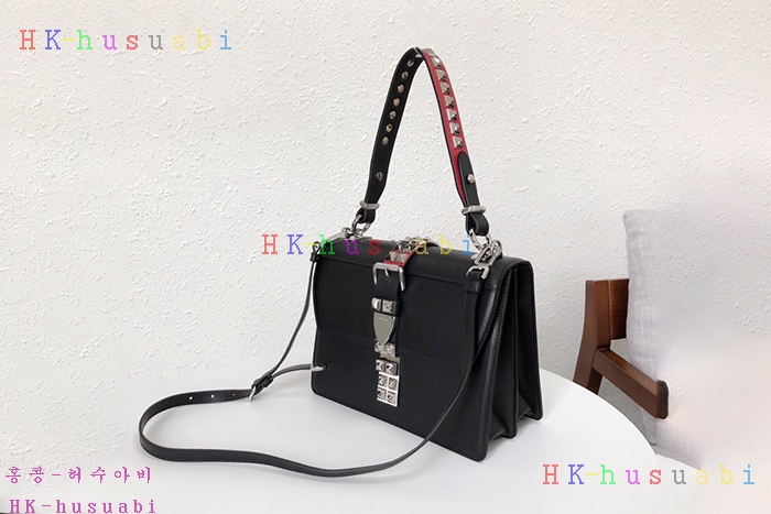 �ڹ̷��ޡ� ����� ���͵� �ΰ�  ����� PR 1BA179