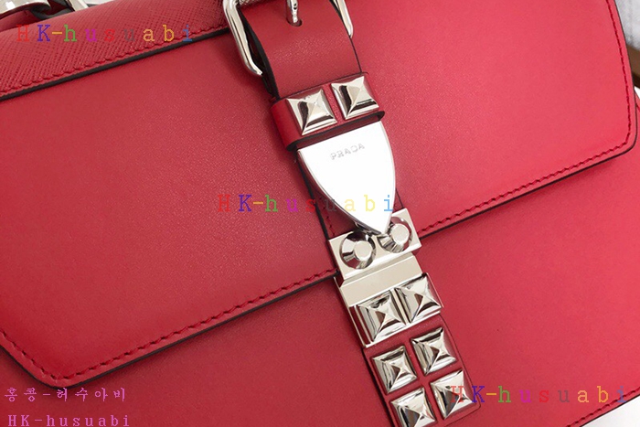 �ڹ̷��ޡ� ����� ���͵� �ΰ�  ����� PR 1BA179-3