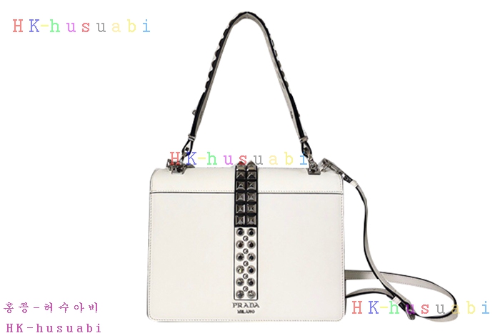 �ڹ̷��ޡ� ����� ���͵� �ΰ�  ����� PR 1BA179-2