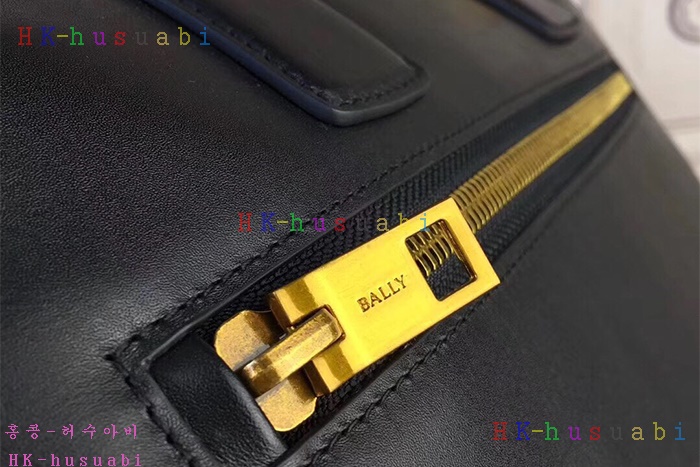 �ڹ̷��ޡ� �߸� �Ż� �������� BL85088