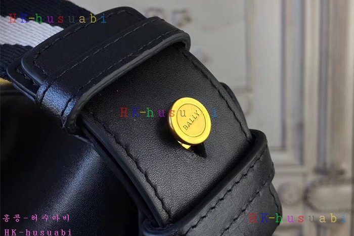 �ڹ̷��ޡ� �߸� �Ż� �������� BL85088