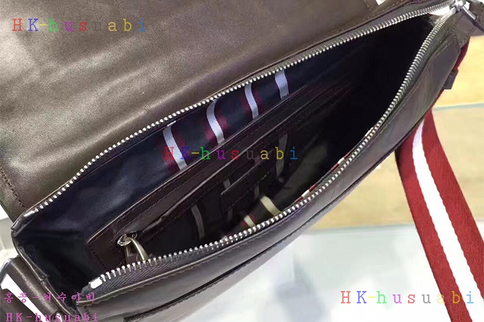 �ڹ̷��ޡ� �߸� ������ ũ�ν��� BL700170