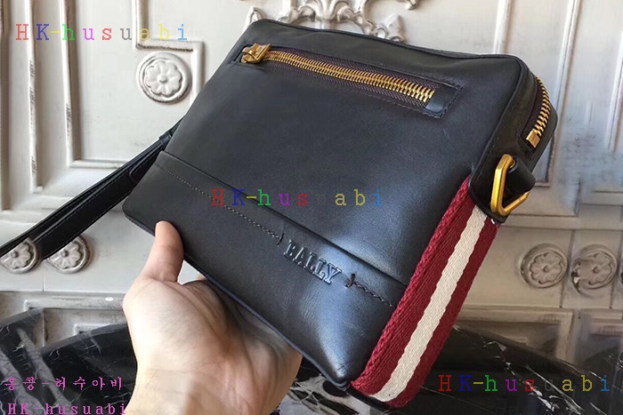 �ڹ̷��ޡ� �߸� ������ Ŭ��ġ�� BL48088