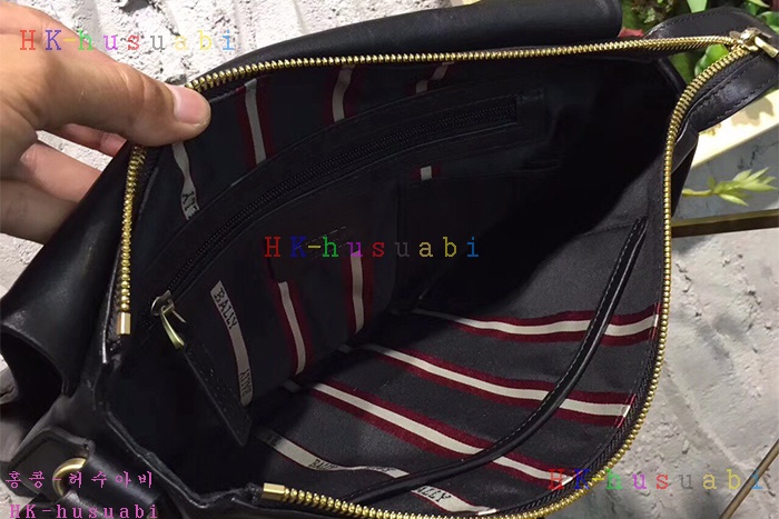 �ڹ̷��ޡ� �߸� ������ ũ�ν��� BL700160-2