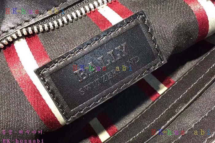 �ڹ̷��ޡ� �߸� ������ ũ�ν��� BL550170-2