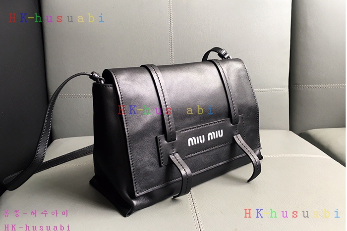 �ڹ̷��ޡ� �̿�̿� �ΰ� �÷� ����� MU 5BD073-2