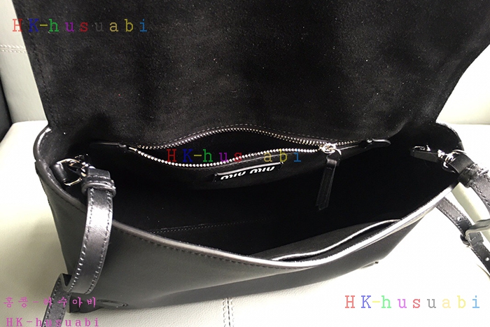 �ڹ̷��ޡ� �̿�̿� �ΰ� �÷� ����� MU 5BD073-2