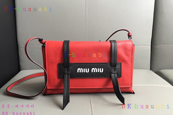 �ڹ̷��ޡ� �̿�̿� �ΰ� �÷� ����� MU 5BD075-5