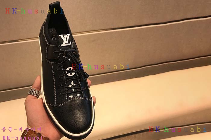 NEW 2018SS ���̺��� ������ ����Ŀ�� LV777411