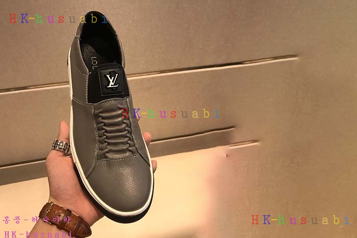 NEW 2018SS ���̺��� ������ ����Ŀ�� LV777412