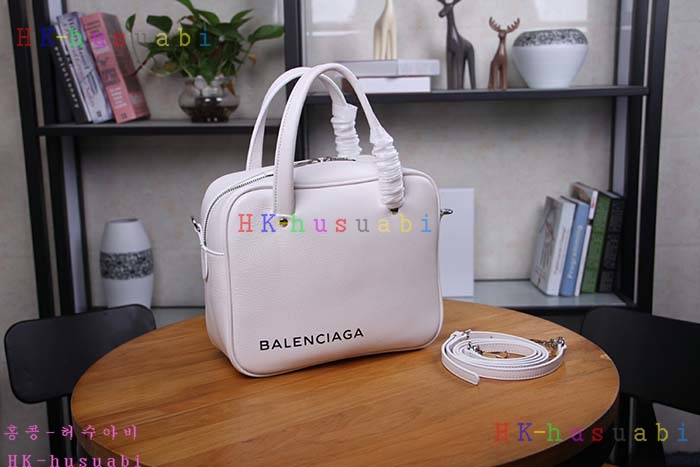 NEW 2018SS �߷��þư� ���긮���� ũ�ν��� BL86620