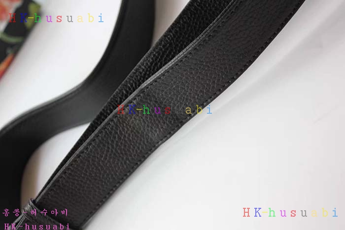 �ڹ̷��ޡ� 2018SS ���� ����Ʈ ũ�ν��� GU 523591-2