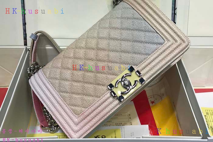 �ڹ̷��ޡ� 2018SS ���� ���̹� CH 67086