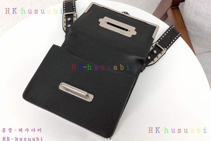 �ڹ̷��ޡ�2018SS  ����� ī�̿� ����� P 1BD045